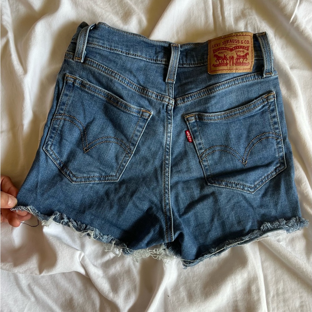 Levi’s shorts